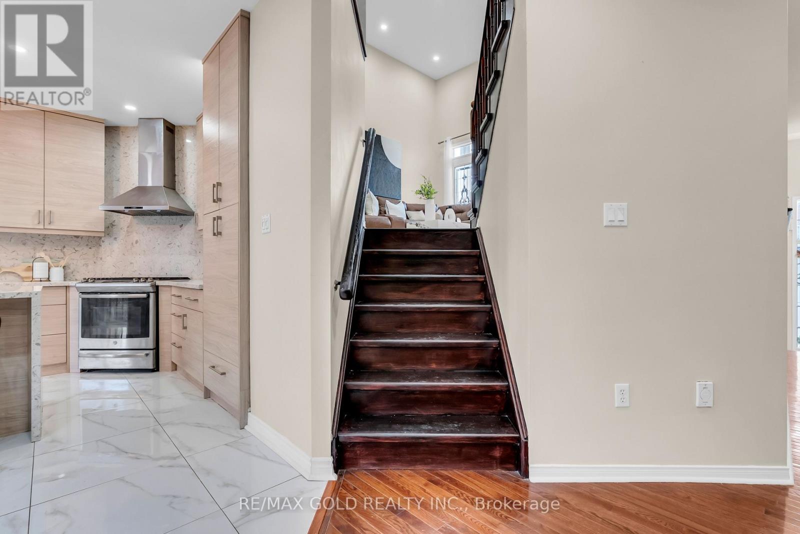 3770 Brinwood Gate, Mississauga, Ontario  L5M 7H2 - Photo 21 - W12681844