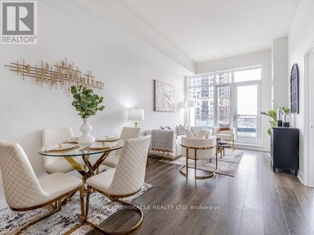 504 - 360 Square One Drive, Mississauga, Ontario  L5B 0G7 - Photo 7 - W12681886