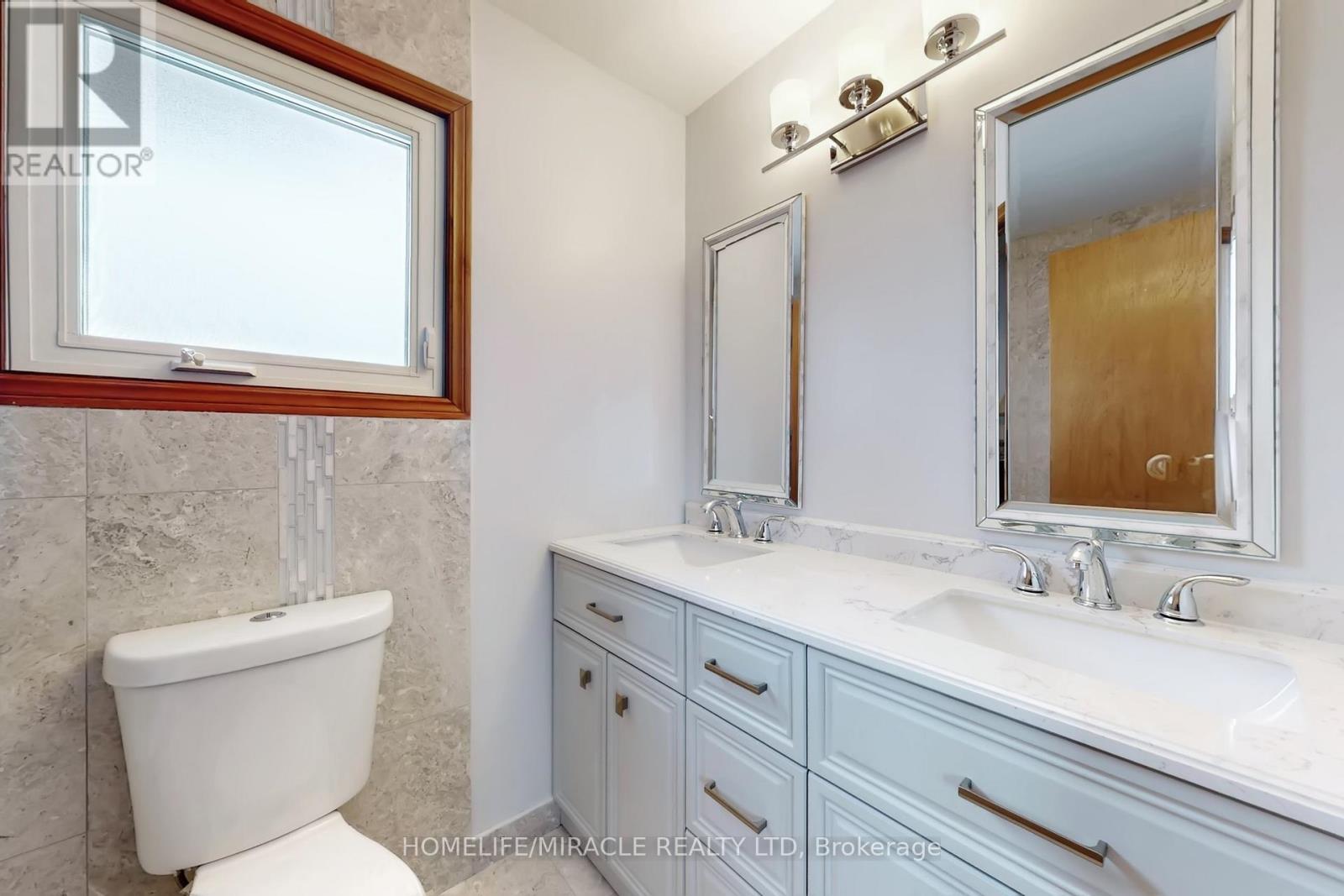 14 Rodwell Court, Brampton, Ontario  L6Y 4G7 - Photo 19 - W12681906