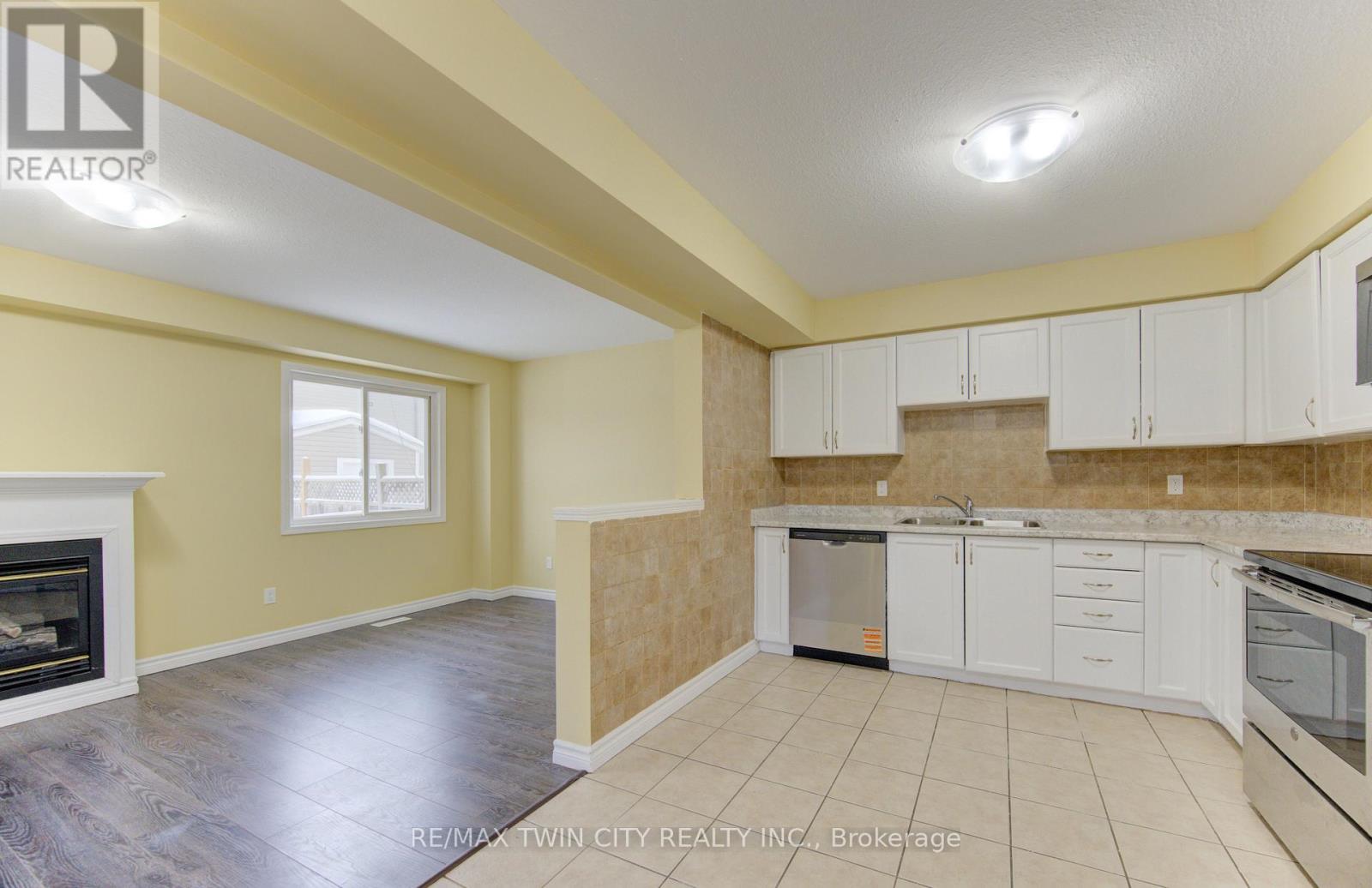 40 Red Clover Crescent S, Kitchener, Ontario  N2E 4G8 - Photo 21 - X12681830