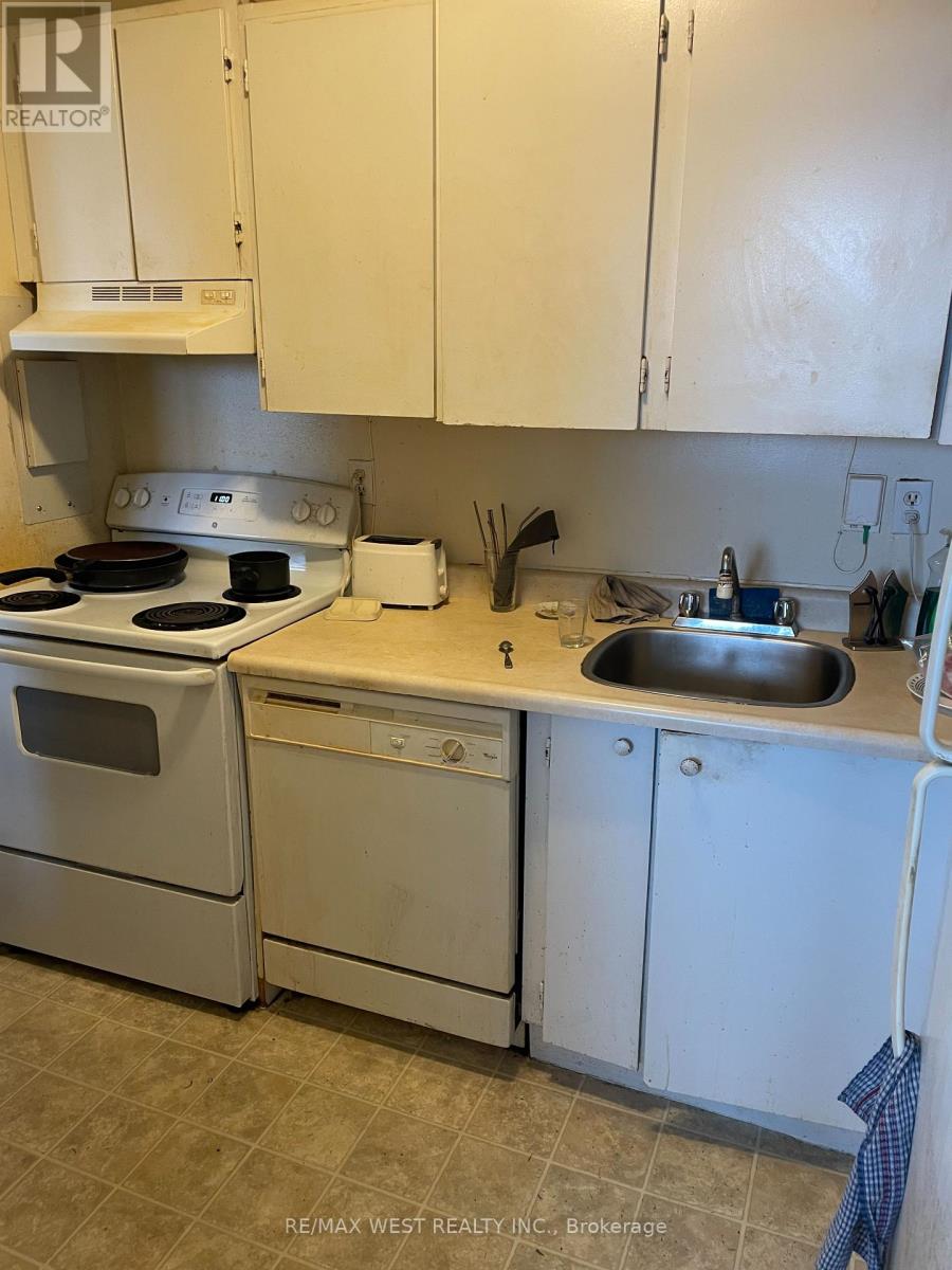 809 - 15 Nicklaus Drive, Hamilton, Ontario  L8K 5J5 - Photo 3 - X12681884