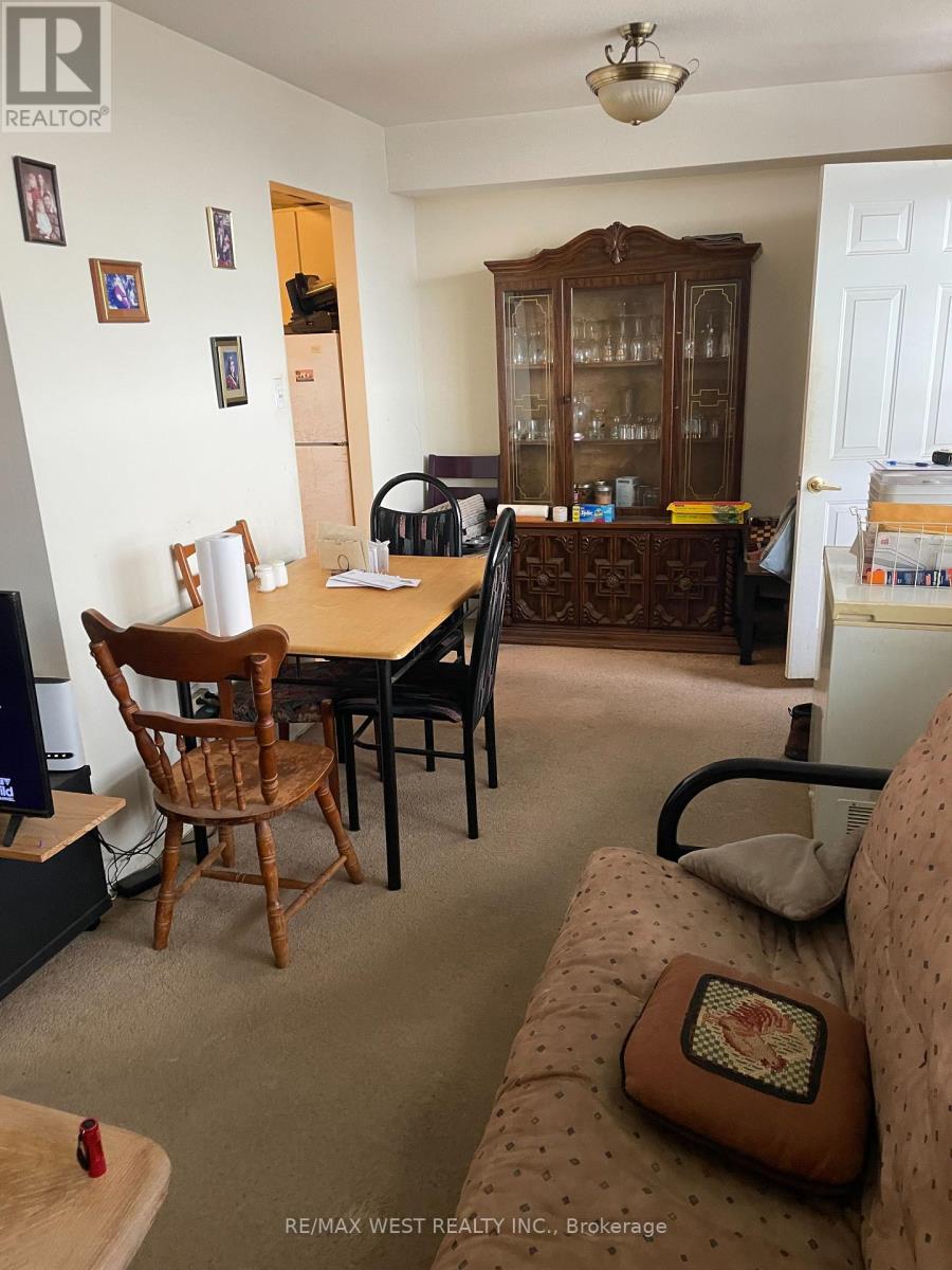 809 - 15 Nicklaus Drive, Hamilton, Ontario  L8K 5J5 - Photo 5 - X12681884