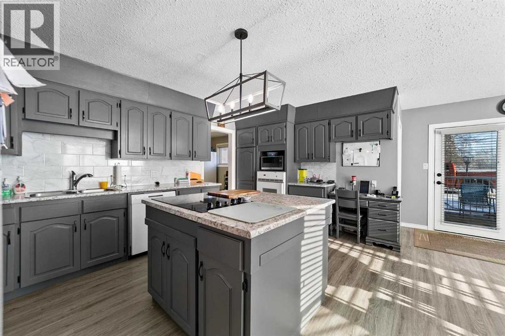 4802 51 Avenue, Strome, Alberta  T0B 4H0 - Photo 5 - A2272253