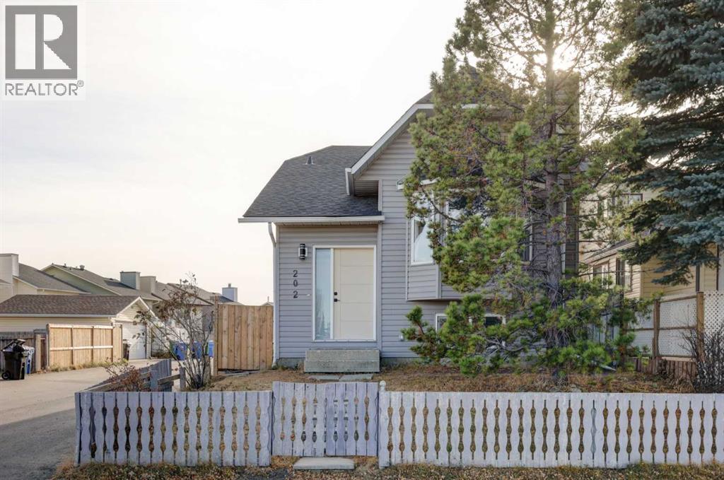 202 Falmere Way Ne, Calgary, Alberta  T3J 2Y1 - Photo 40 - A2264397