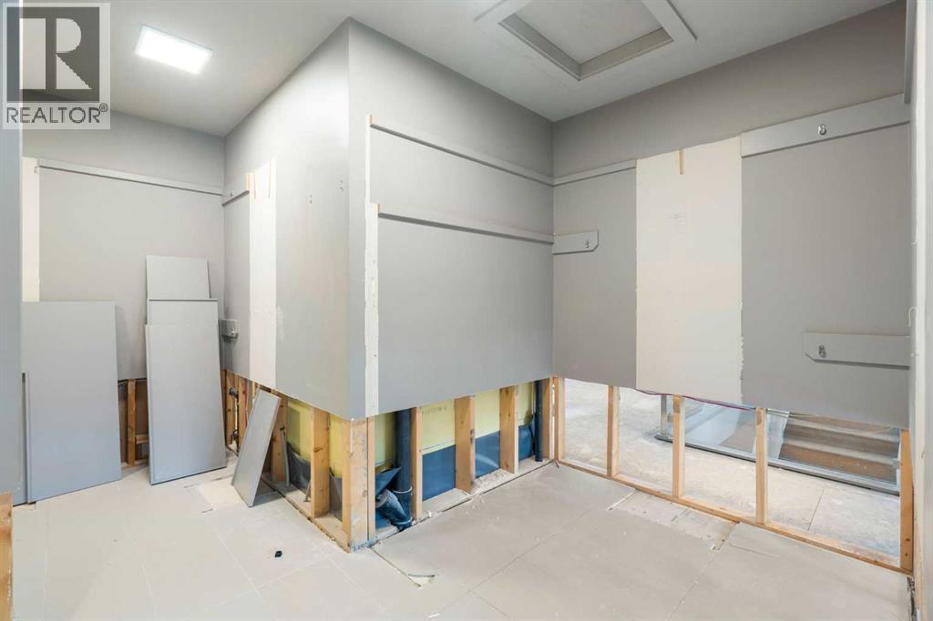 18 West Point Mews Sw, Calgary, Alberta  T3H 0X4 - Photo 32 - A2277666