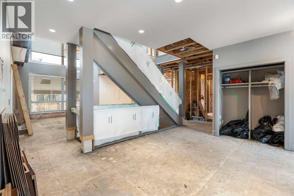 18 West Point Mews Sw, Calgary, Alberta  T3H 0X4 - Photo 7 - A2277666