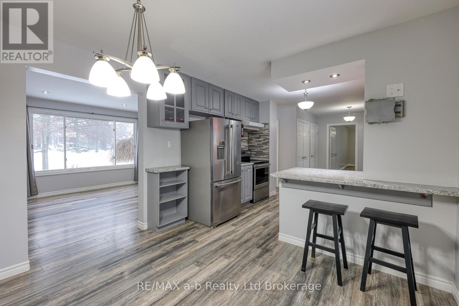 251 King Street E, Ingersoll, Ontario  N5C 1H4 - Photo 20 - X12671774