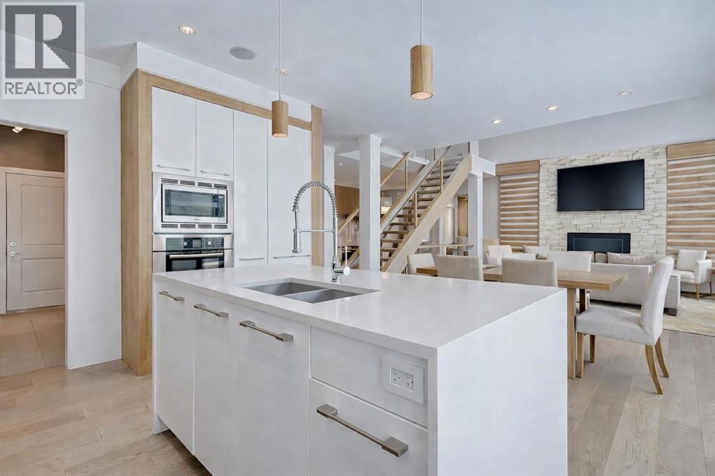 18 West Point Mews Sw, Calgary, Alberta  T3H 0X4 - Photo 19 - A2277666