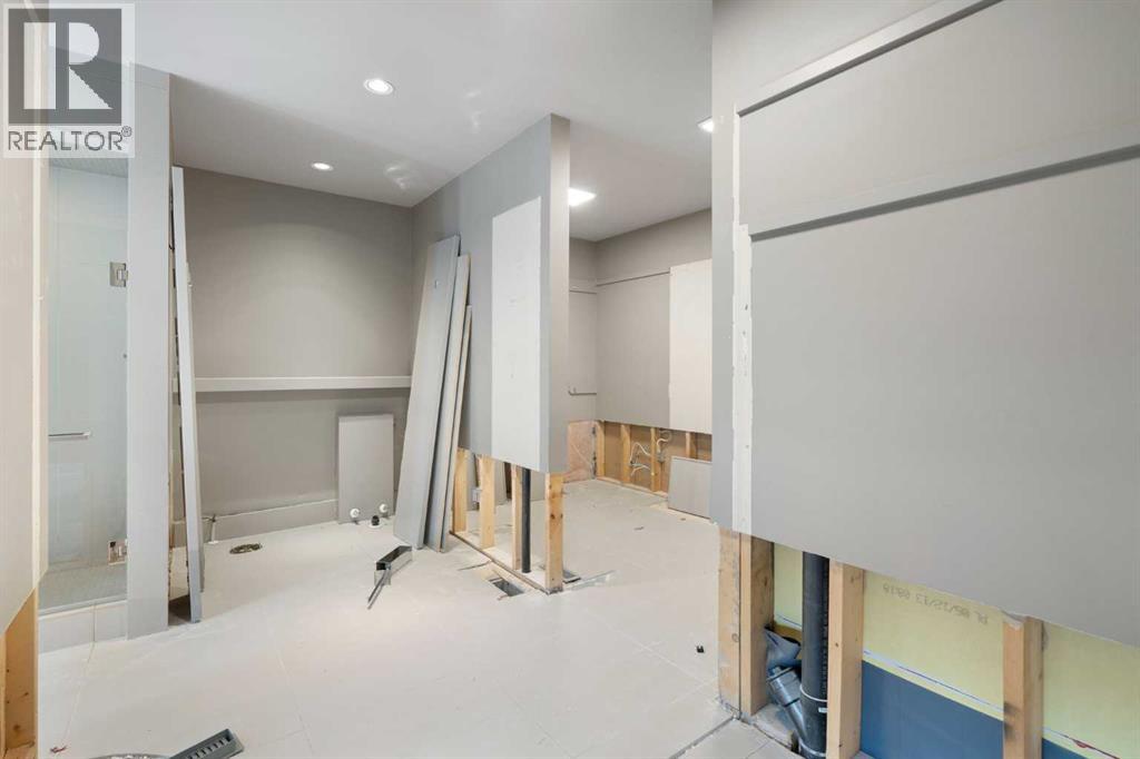 18 West Point Mews Sw, Calgary, Alberta  T3H 0X4 - Photo 33 - A2277666