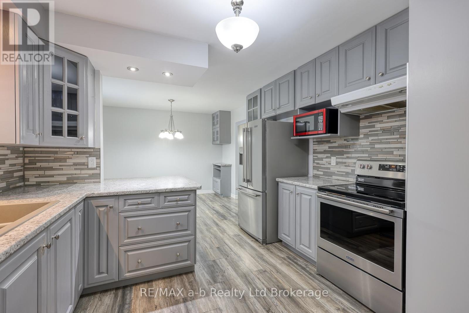 251 King Street E, Ingersoll, Ontario  N5C 1H4 - Photo 26 - X12671774