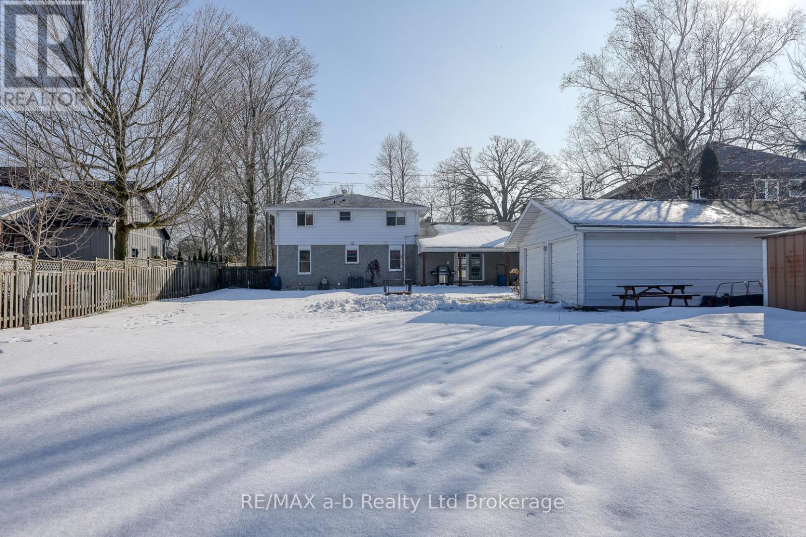 251 King Street E, Ingersoll, Ontario  N5C 1H4 - Photo 6 - X12671774