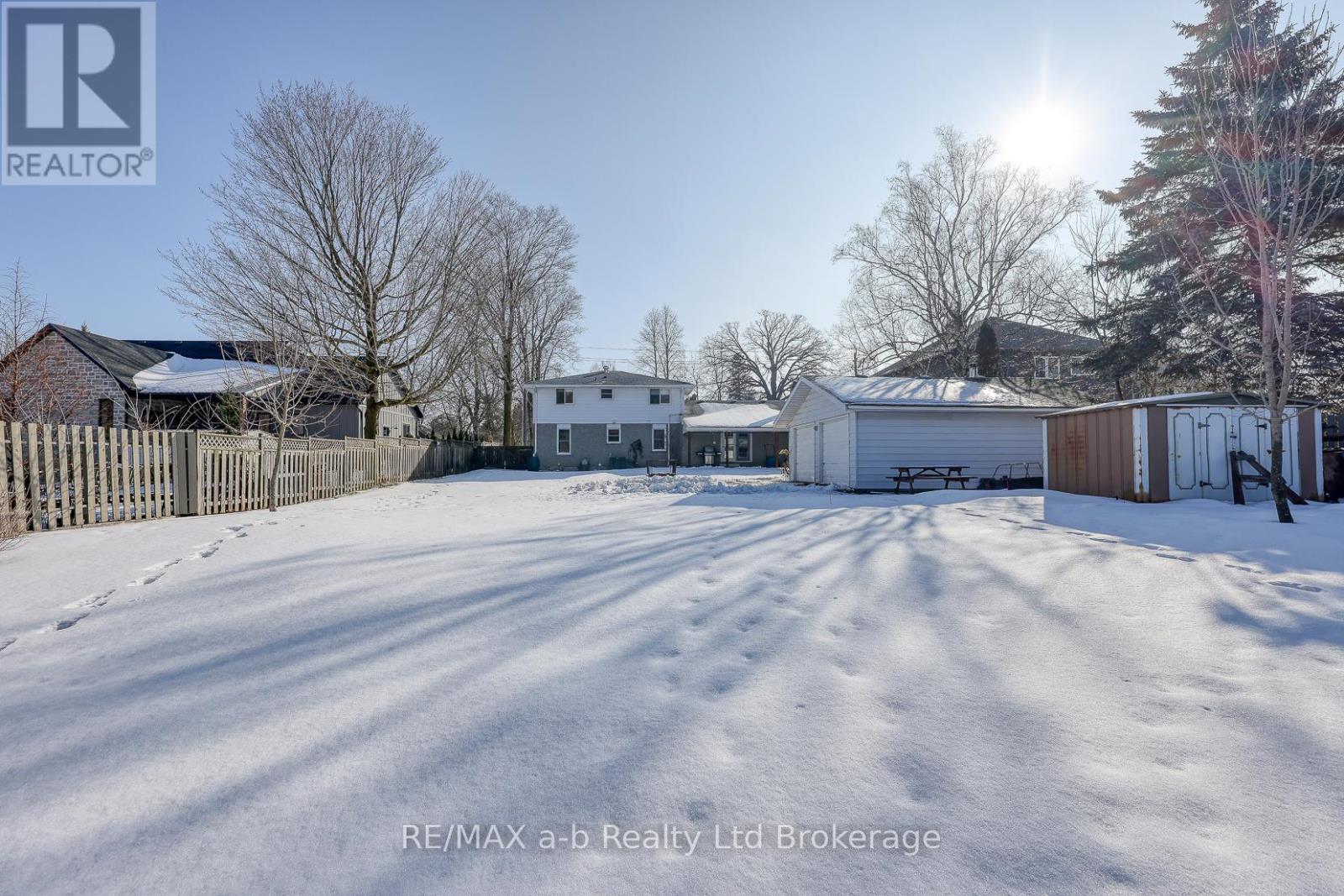 251 King Street E, Ingersoll, Ontario  N5C 1H4 - Photo 7 - X12671774