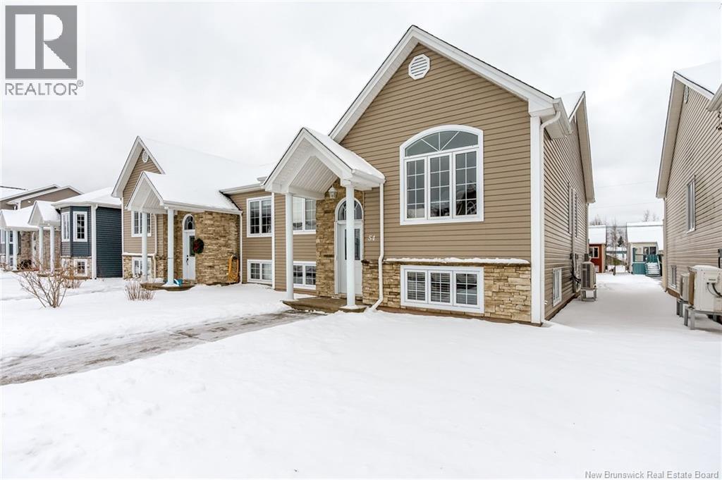 54 Croasdale Street, Moncton, New Brunswick  E1E 0A8 - Photo 2 - NB131890