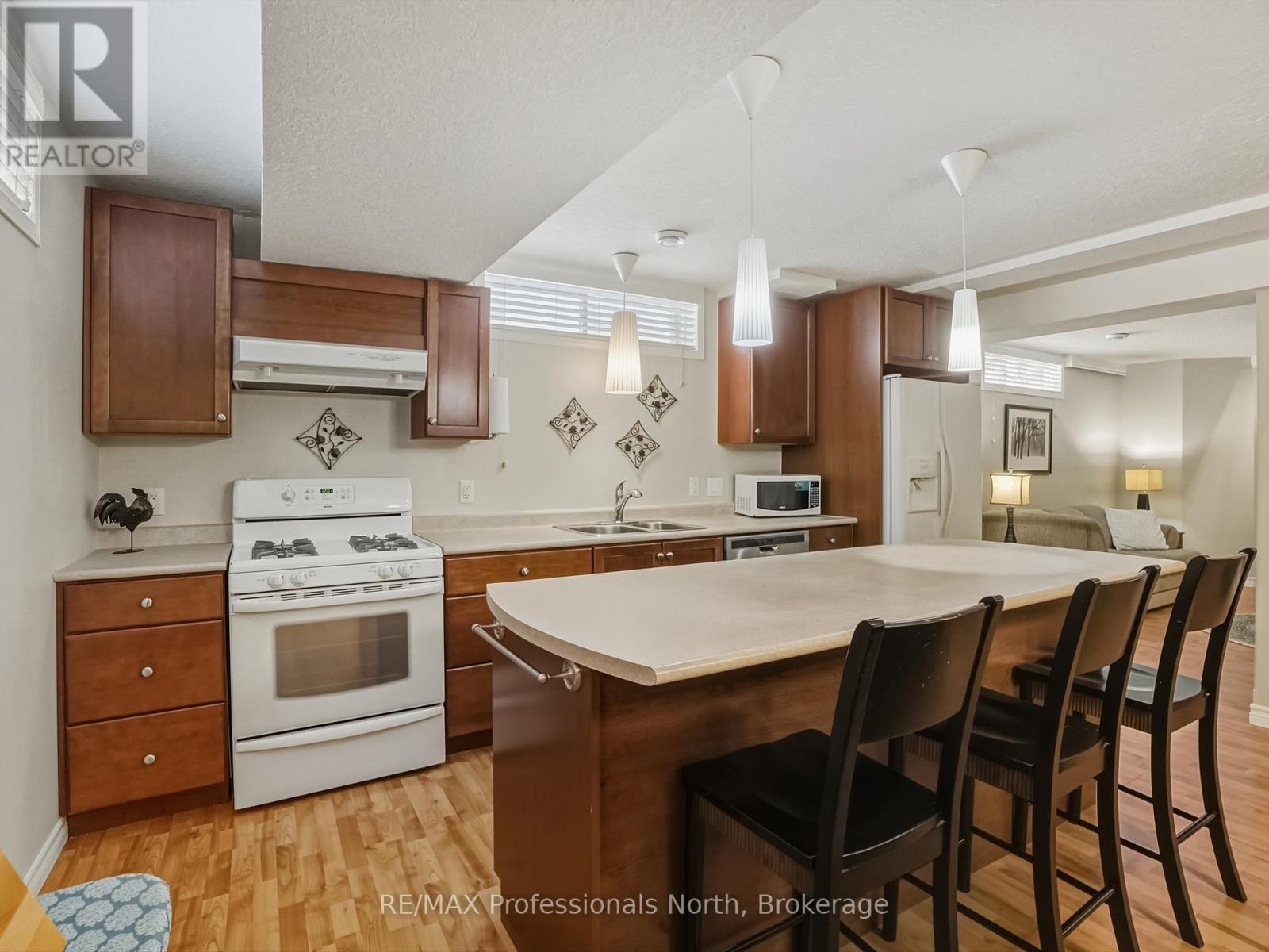 77 Ewing Street, Bracebridge, Ontario  P1L 2H7 - Photo 25 - X12681994