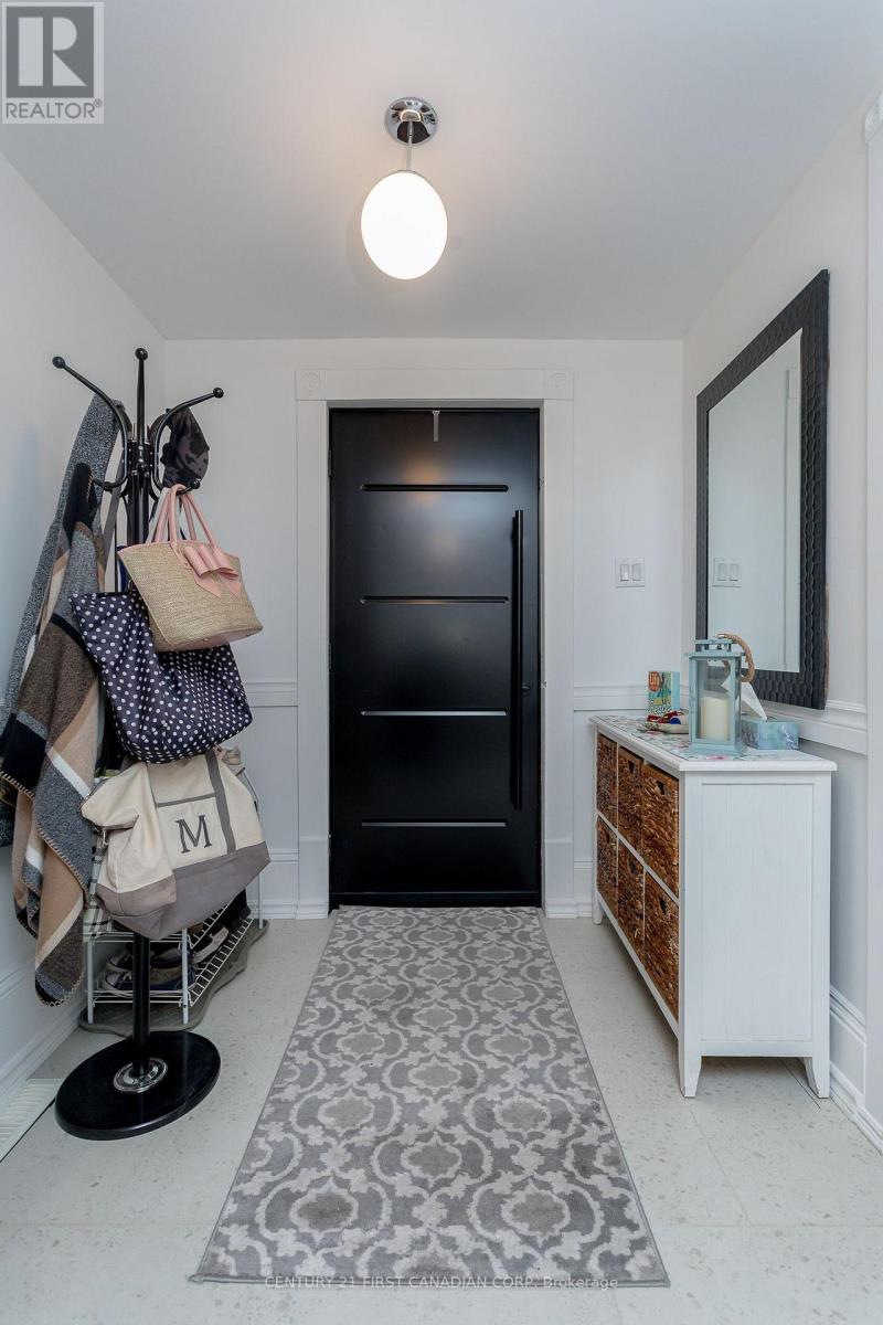 331 Erie Street, Central Elgin, Ontario  N5L 1E3 - Photo 7 - X12681932