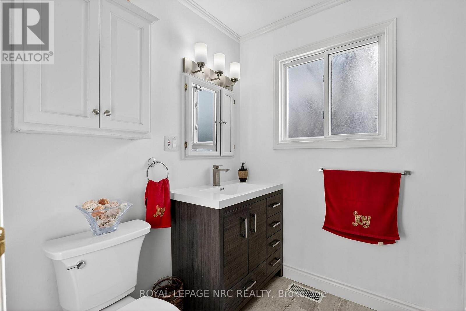 3205 Poplar Avenue, Fort Erie, Ontario  L0S 1N0 - Photo 25 - X12681930