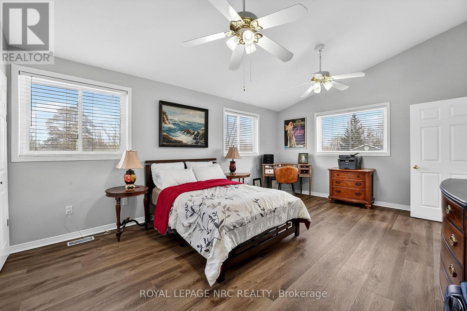 3205 Poplar Avenue, Fort Erie, Ontario  L0S 1N0 - Photo 38 - X12681930