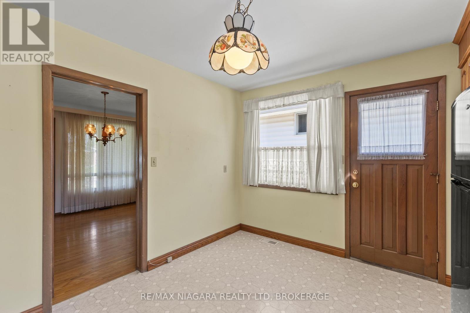 6628 Argyll Crescent, Niagara Falls, Ontario  L2G 5E7 - Photo 18 - X12681936