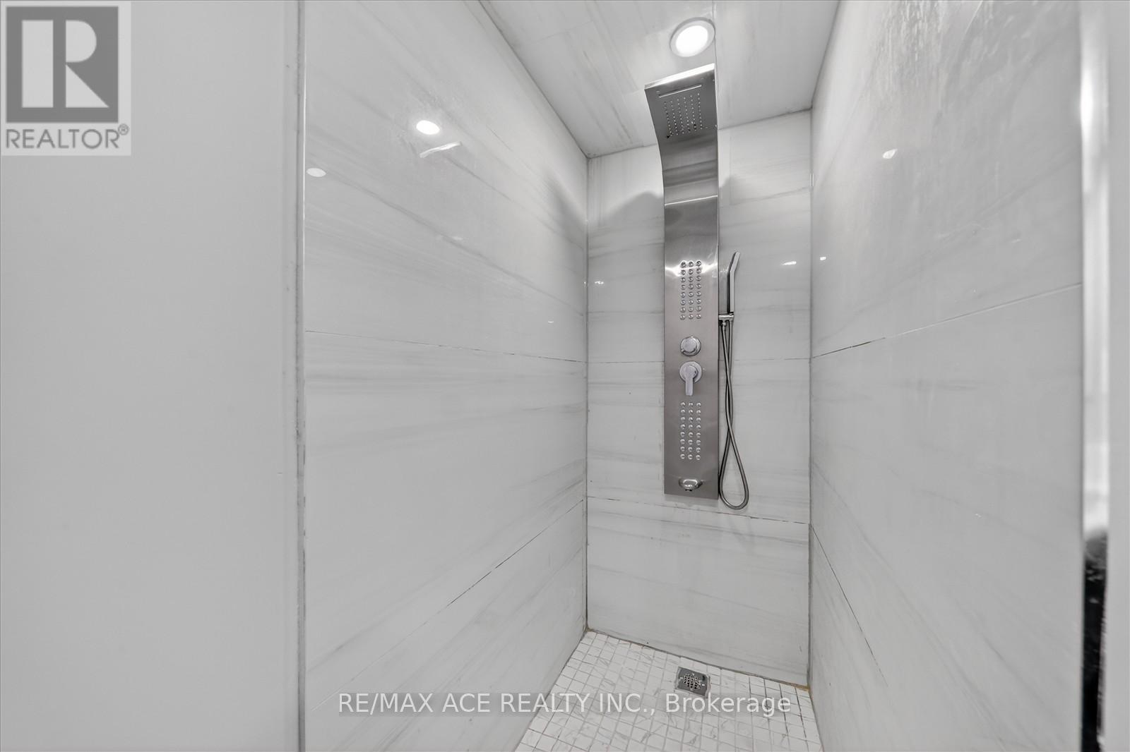 36 Galsworthy Avenue, Toronto, Ontario  M1R 2N6 - Photo 35 - E12674218