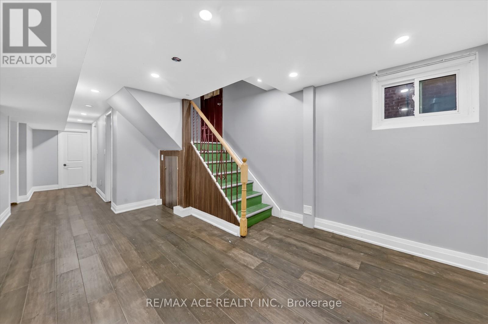 36 Galsworthy Avenue, Toronto, Ontario  M1R 2N6 - Photo 18 - E12674218