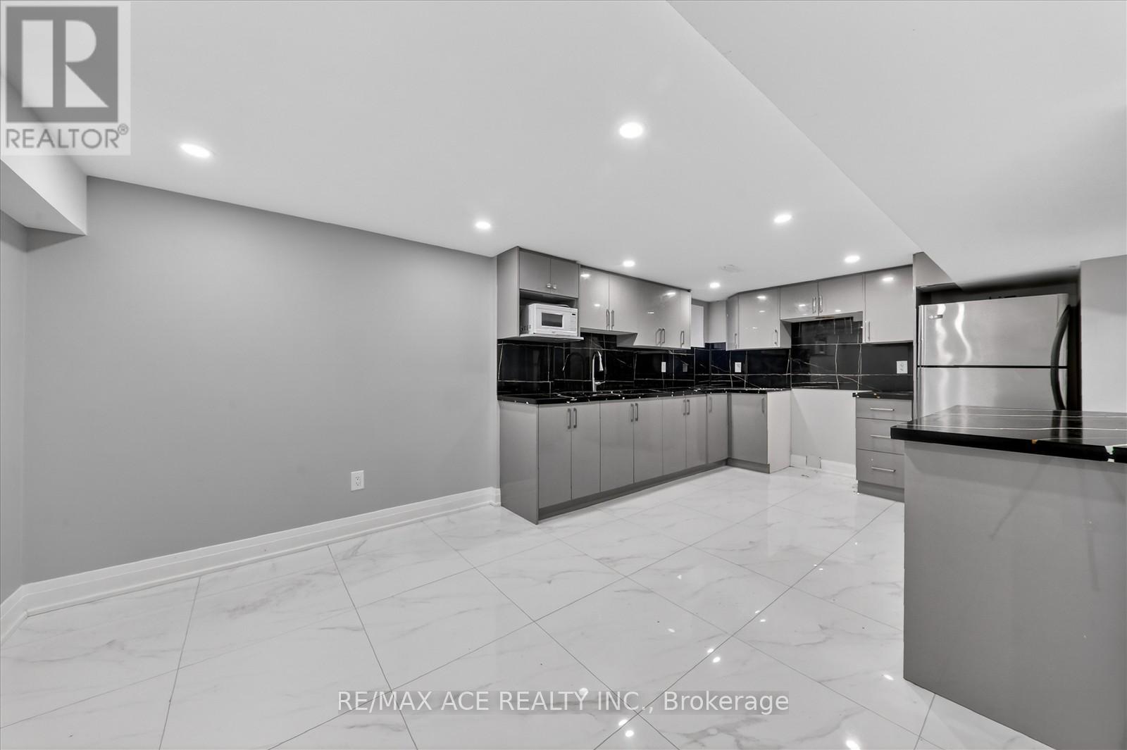 36 Galsworthy Avenue, Toronto, Ontario  M1R 2N6 - Photo 20 - E12674218