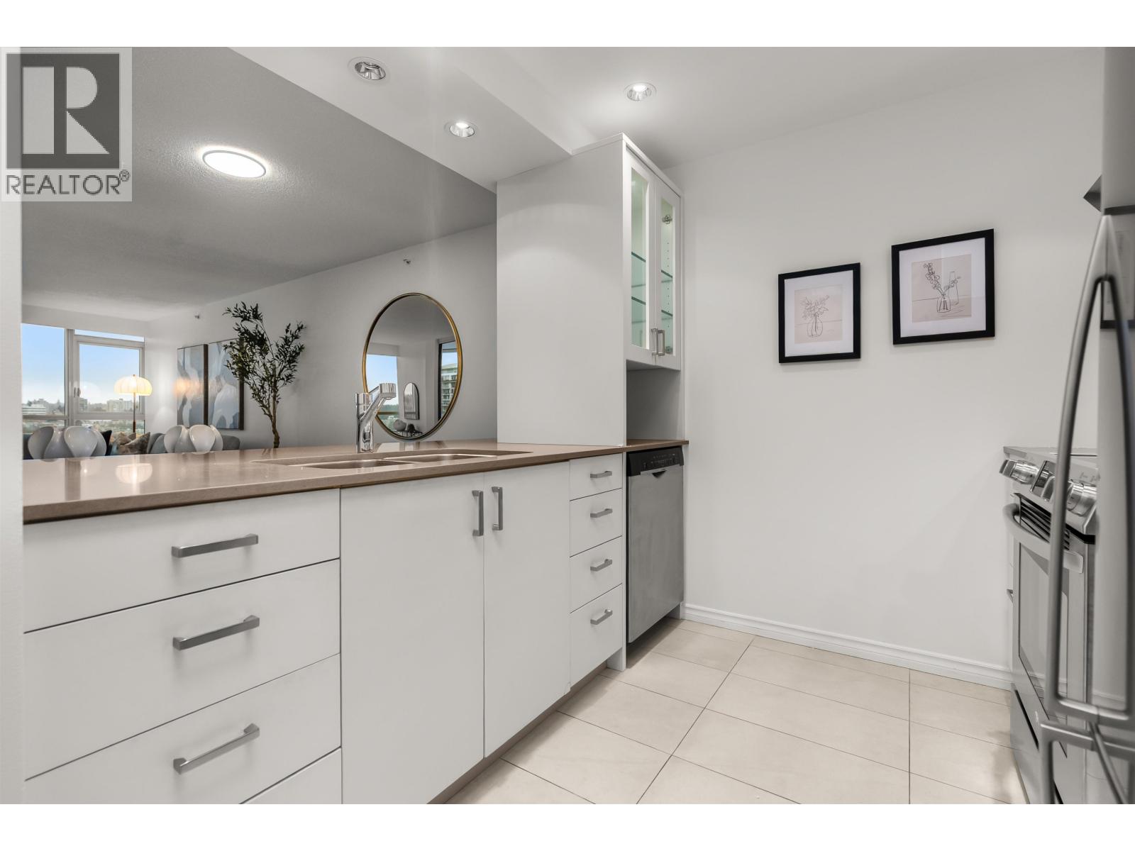 1603 388 Drake Street, Vancouver, British Columbia  V6B 6A8 - Photo 11 - R3077820