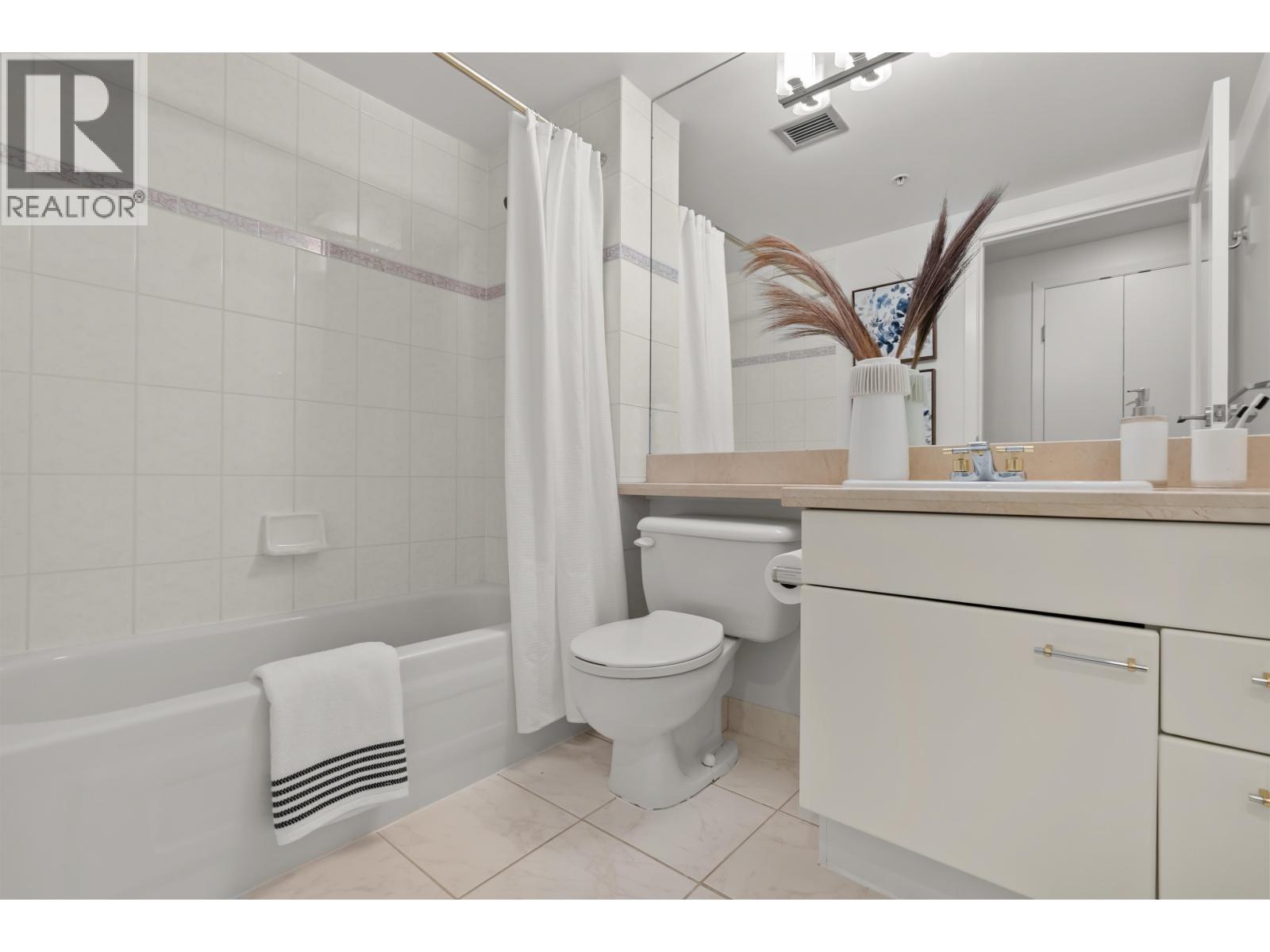 1603 388 Drake Street, Vancouver, British Columbia  V6B 6A8 - Photo 18 - R3077820