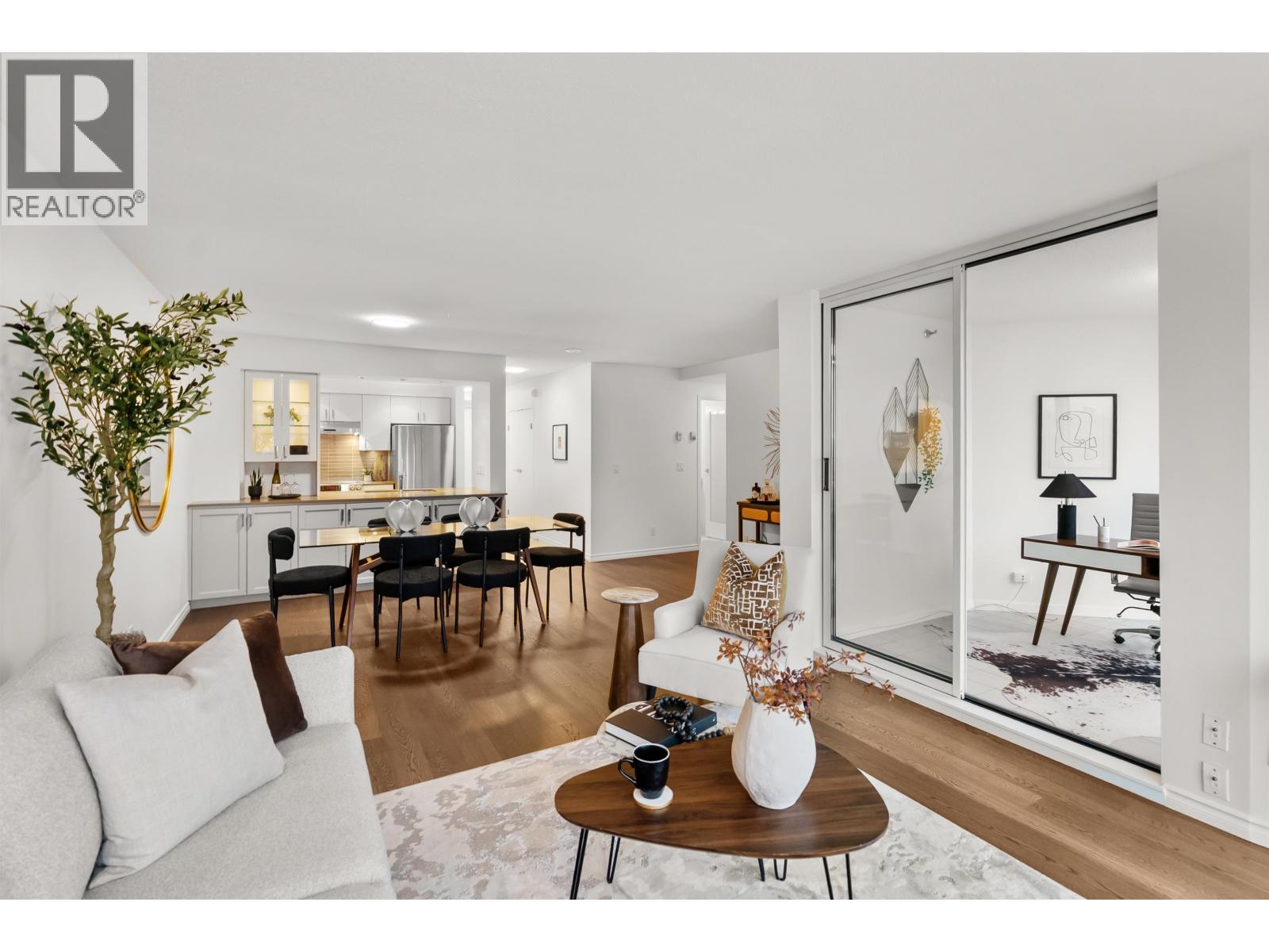 1603 388 Drake Street, Vancouver, British Columbia  V6B 6A8 - Photo 4 - R3077820