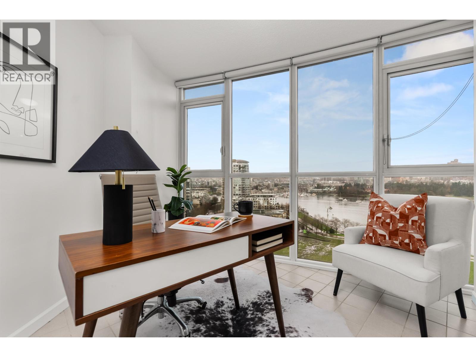 1603 388 Drake Street, Vancouver, British Columbia  V6B 6A8 - Photo 5 - R3077820