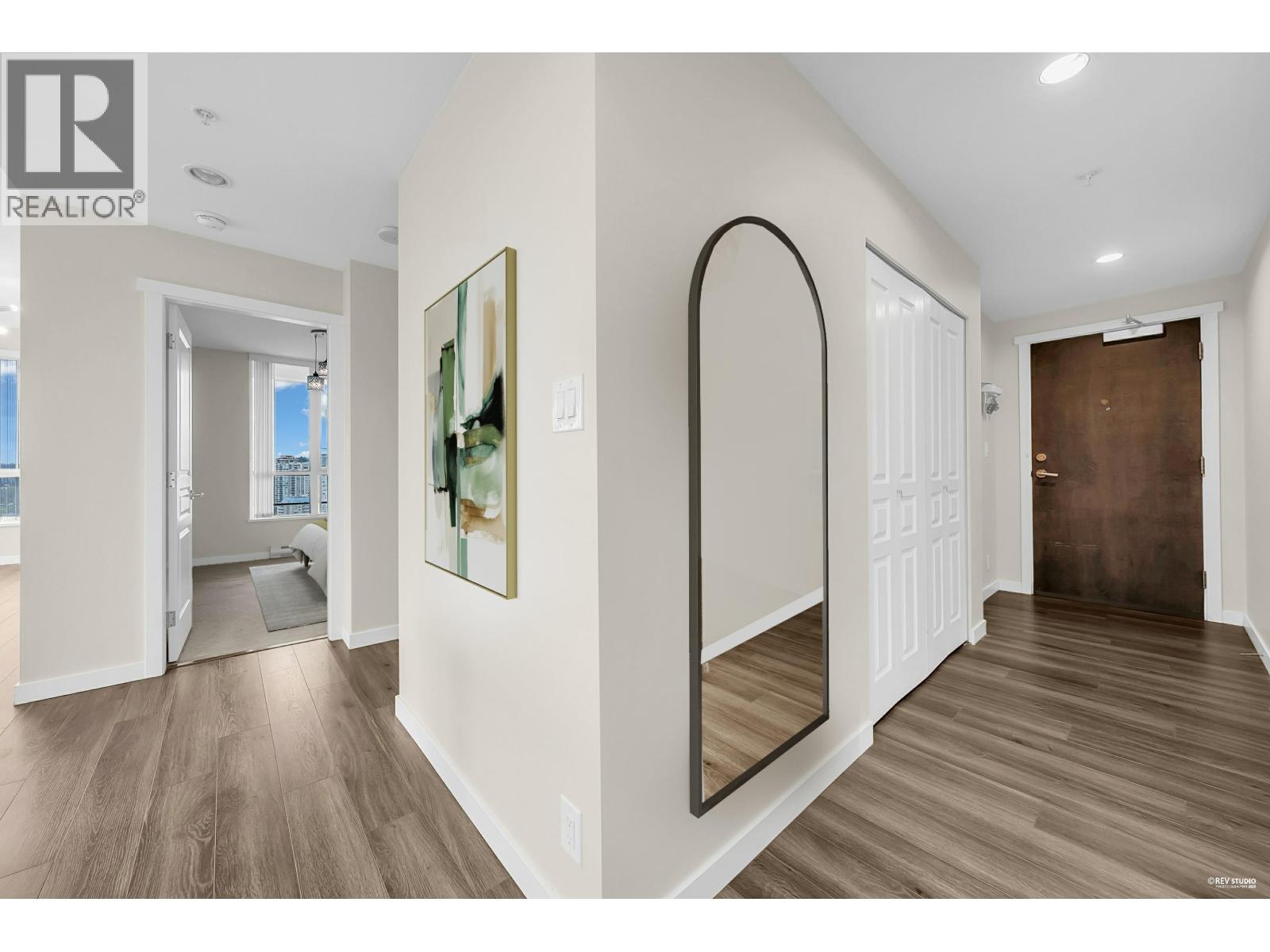 2404 3096 Windsor Gate, Coquitlam, British Columbia  V3B 0P4 - Photo 12 - R3077853