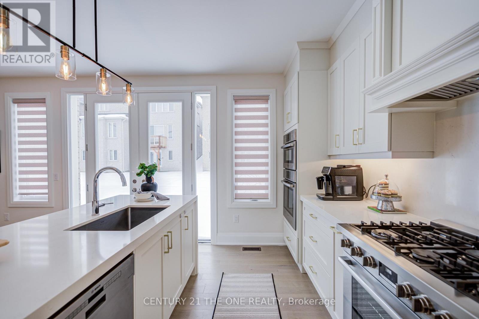 420 Seaview Heights, East Gwillimbury, Ontario  L9N 0Y5 - Photo 27 - N12678576