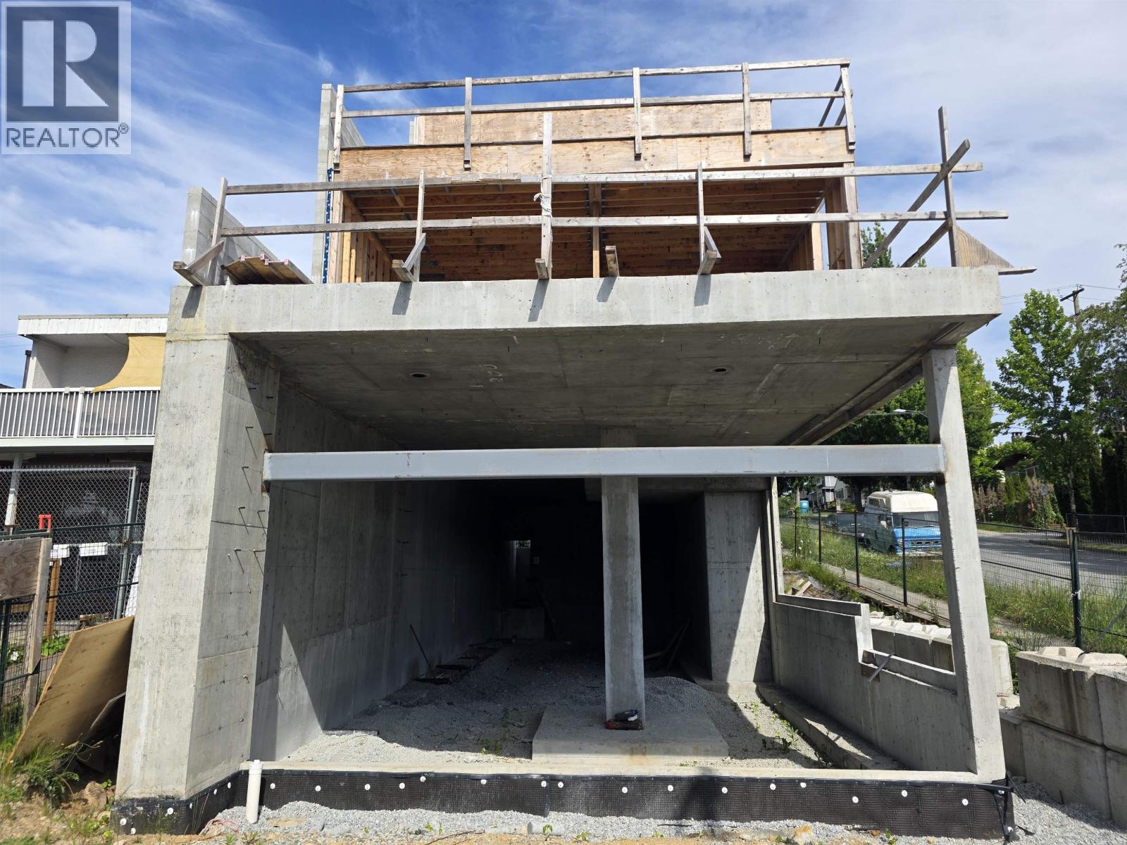 4292 Slocan Street, Vancouver, British Columbia  V5R 1Z4 - Photo 3 - C8074977