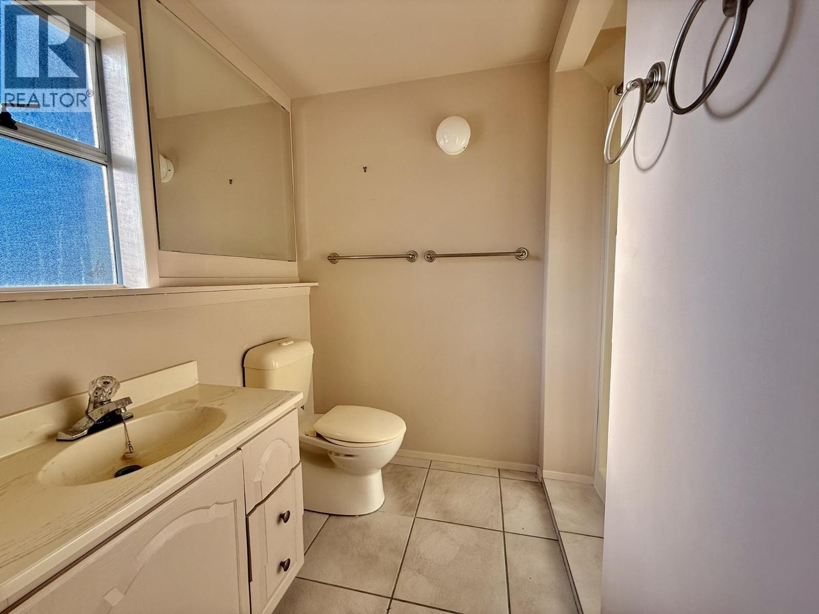 7077 Dale Road, Sechelt, British Columbia V7Z 0N2 - Photo 14 - R3076117