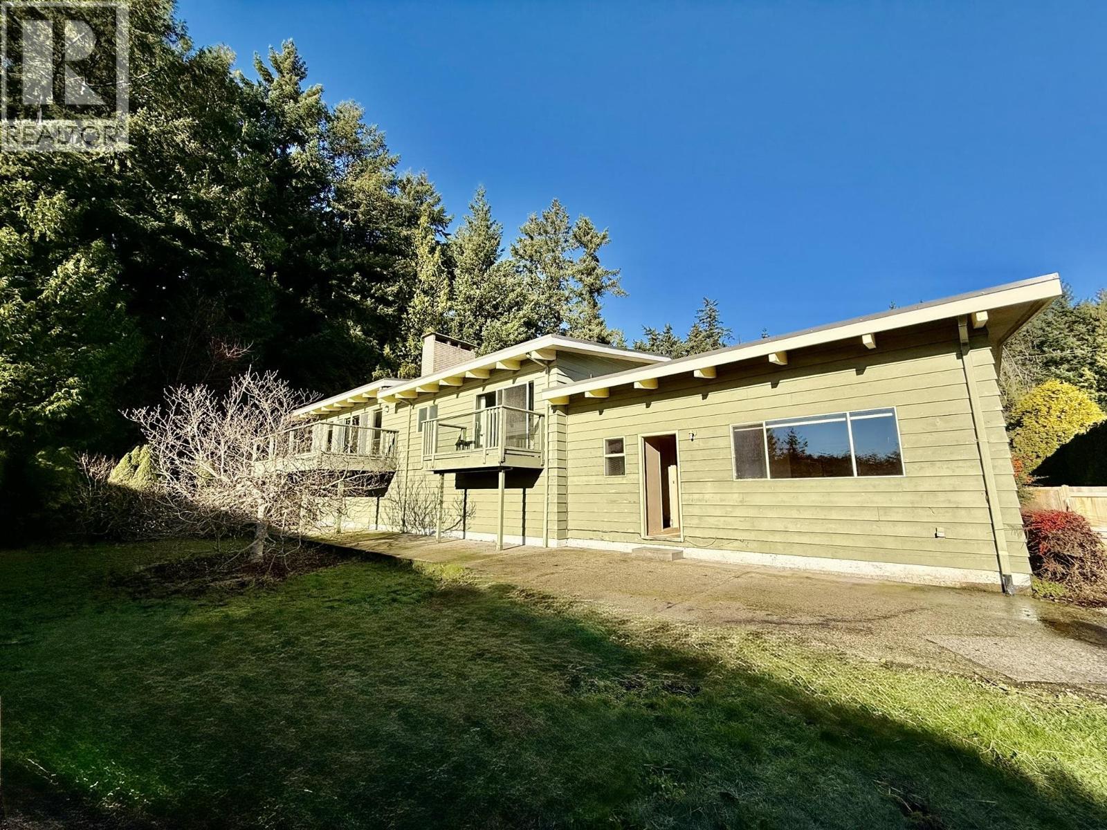 7077 Dale Road, Sechelt, British Columbia V7Z 0N2 - Photo 18 - R3076117