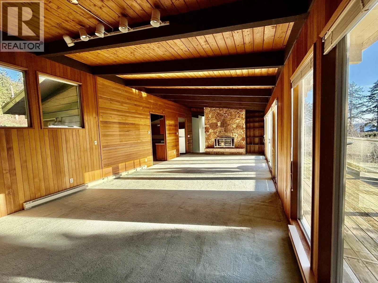 7077 Dale Road, Sechelt, British Columbia V7Z 0N2 - Photo 8 - R3076117