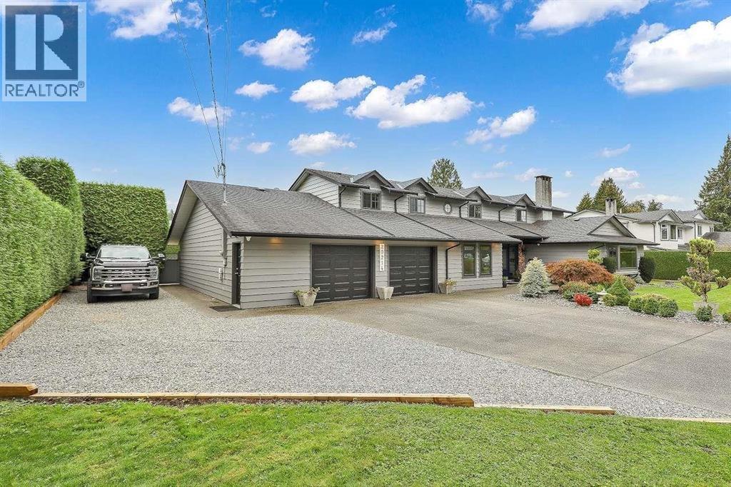 20214 Patterson Avenue, Maple Ridge, British Columbia  V2X 2P4 - Photo 2 - R3077807