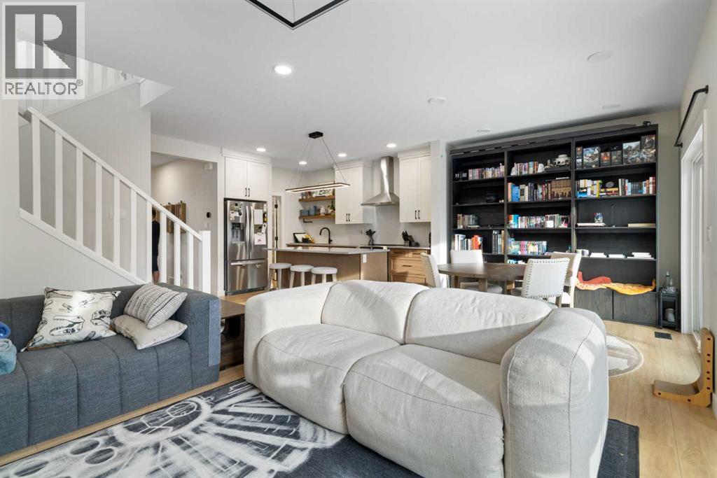 78 Silverton Glen Crescent Sw, Calgary, Alberta  T2X 5C2 - Photo 9 - A2278036