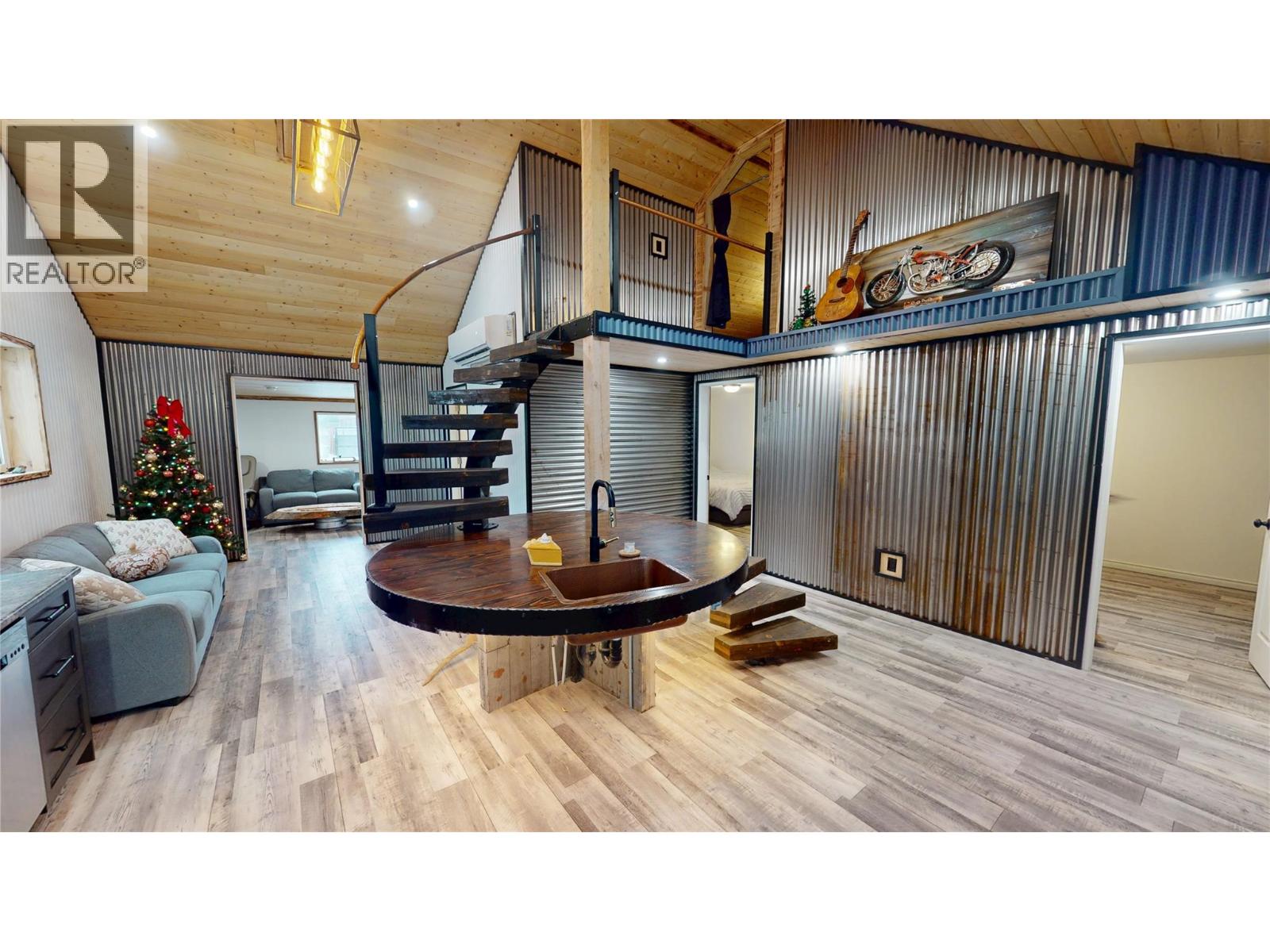 424 Briar Avenue Nw, Cranbrook, British Columbia V1C 4B5 - Photo 3 - 10372375