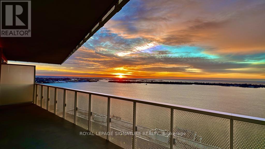 2603 - 15 Queens Quay E, Toronto, Ontario  M5E 0A4 - Photo 15 - C12681954