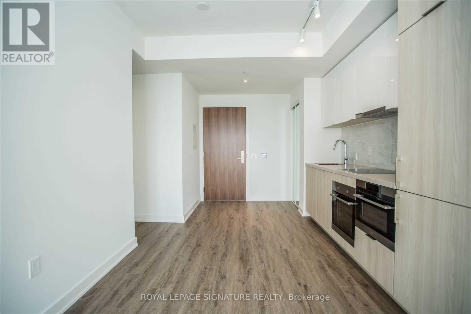 2603 - 15 Queens Quay E, Toronto, Ontario  M5E 0A4 - Photo 2 - C12681954