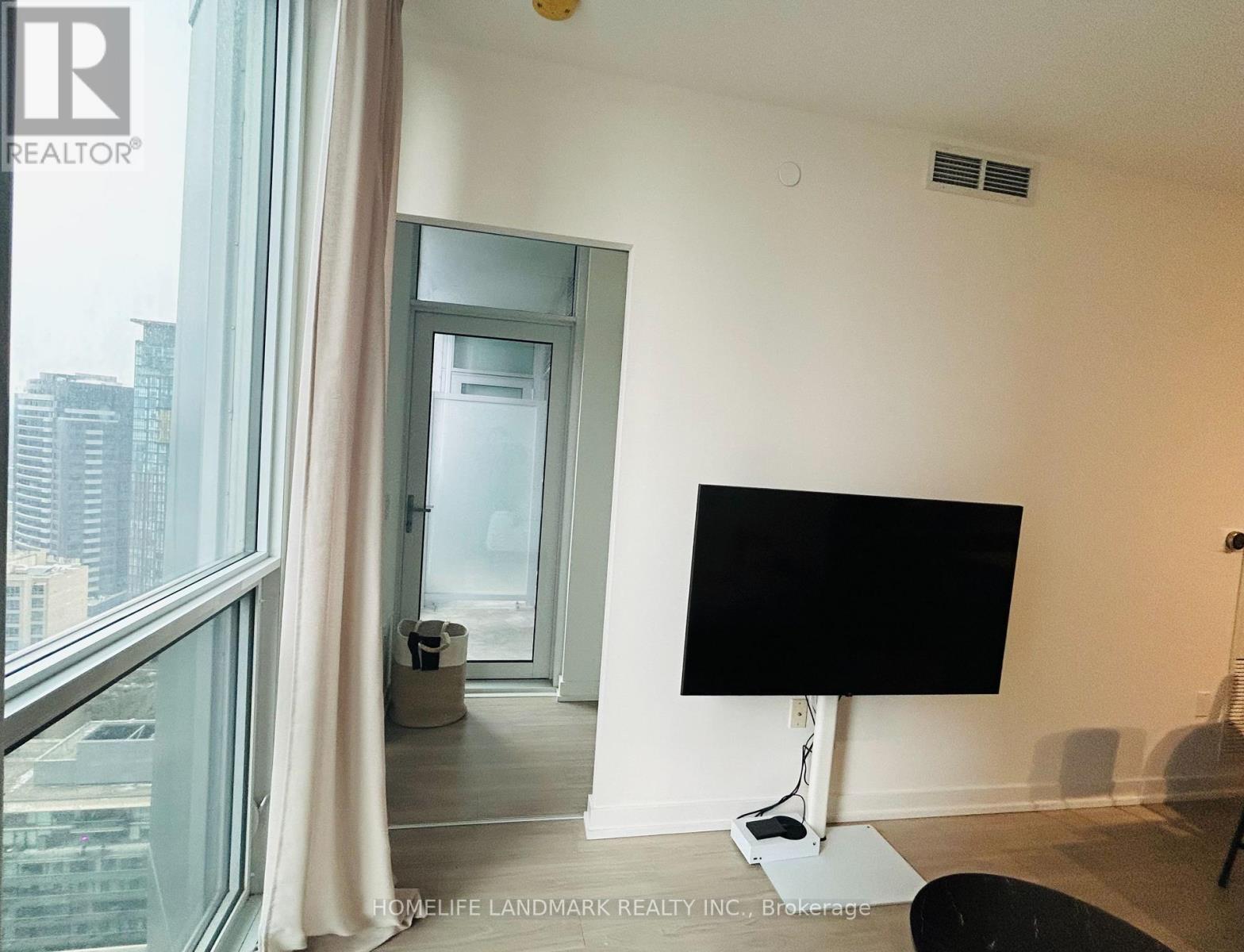 2403 - 1 Yorkville Avenue, Toronto, Ontario  M4W 0B1 - Photo 7 - C12681980