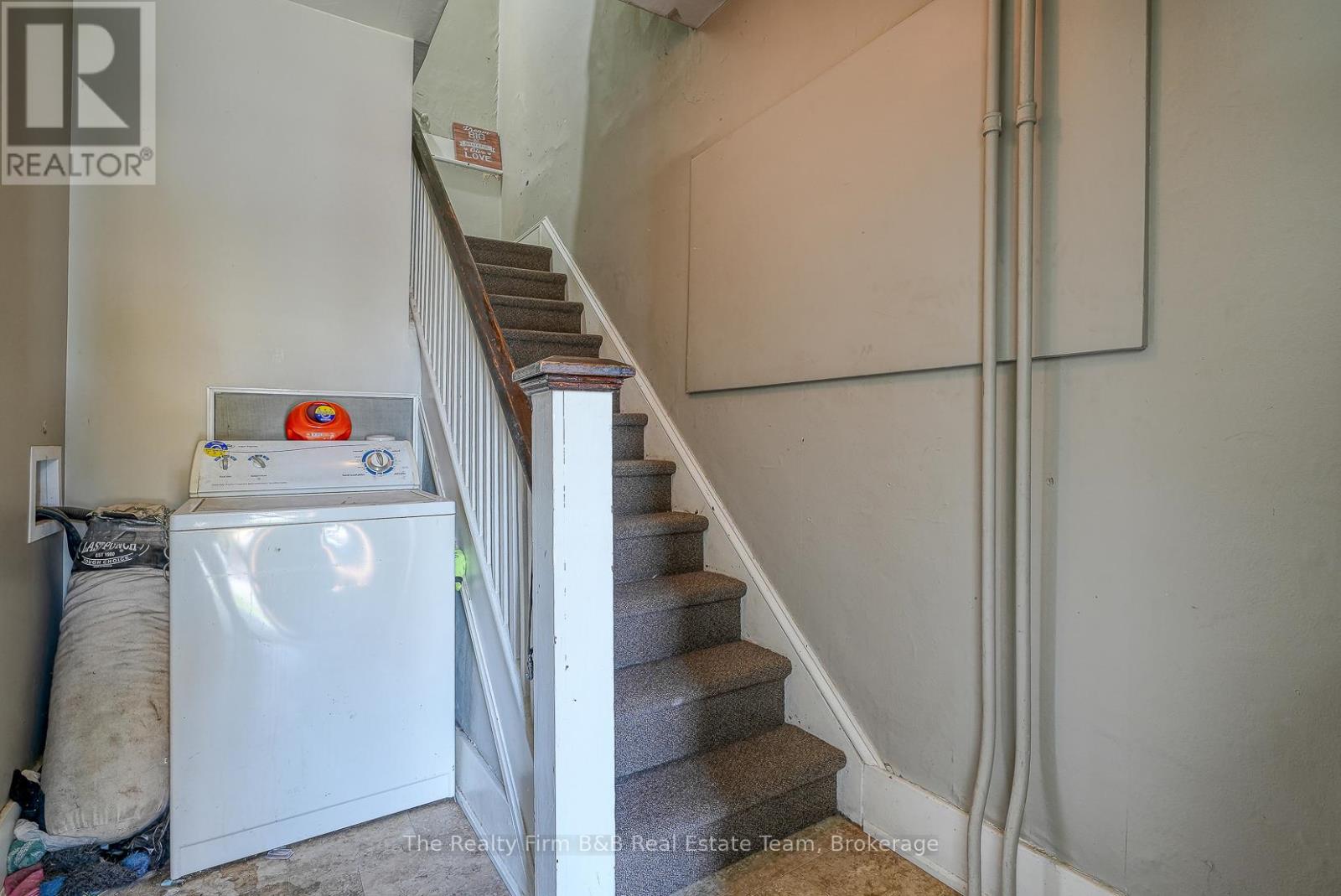 208 Victoria Street, Ingersoll, Ontario  N5C 2N1 - Photo 27 - X12462148