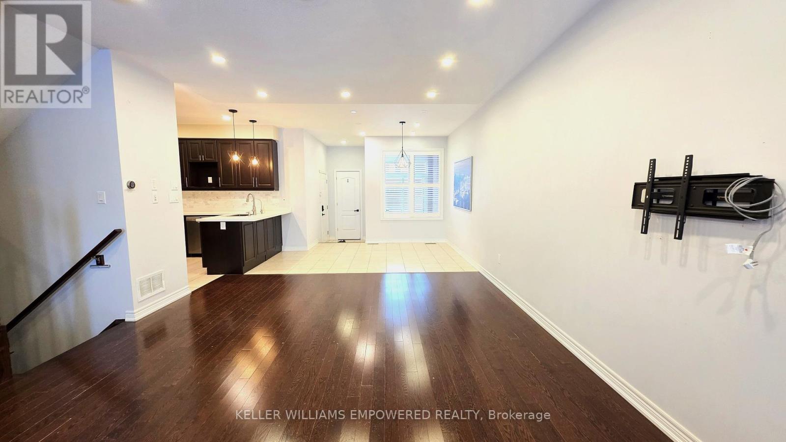 15 Dimma Street, Markham, Ontario  L6B 0V8 - Photo 7 - N12681970