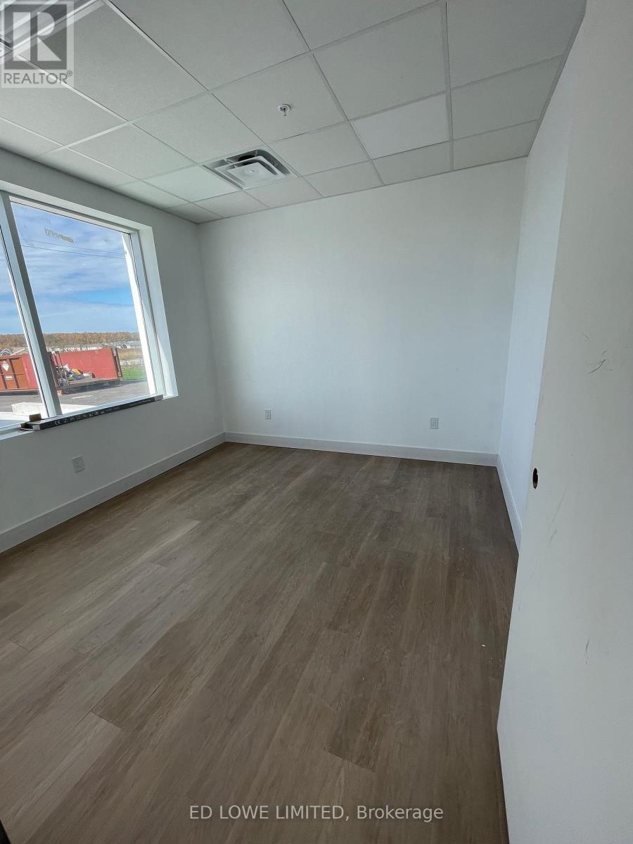 26 Nelle Carter Court, Orillia, Ontario  L3V 7S3 - Photo 5 - S12681958