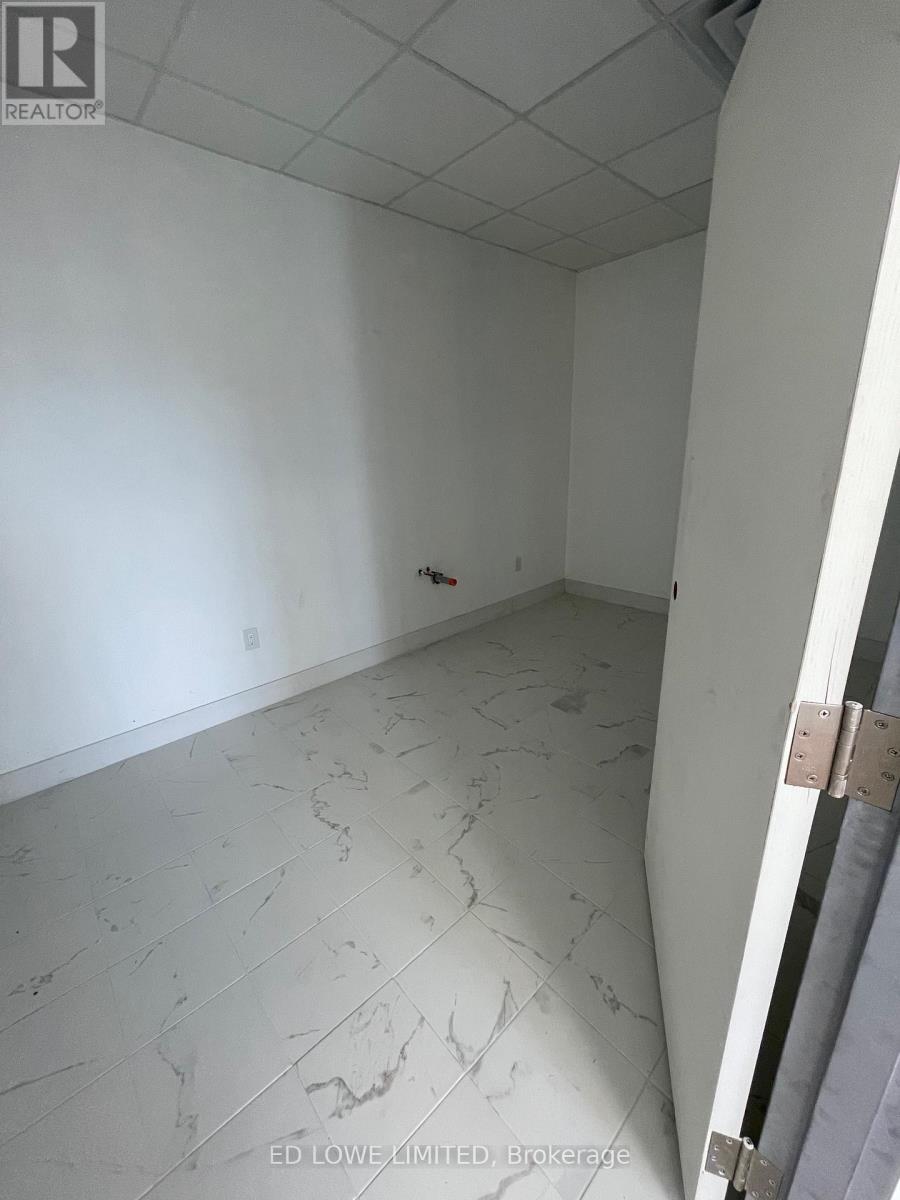 26 Nelle Carter Court, Orillia, Ontario  L3V 7S3 - Photo 7 - S12681958