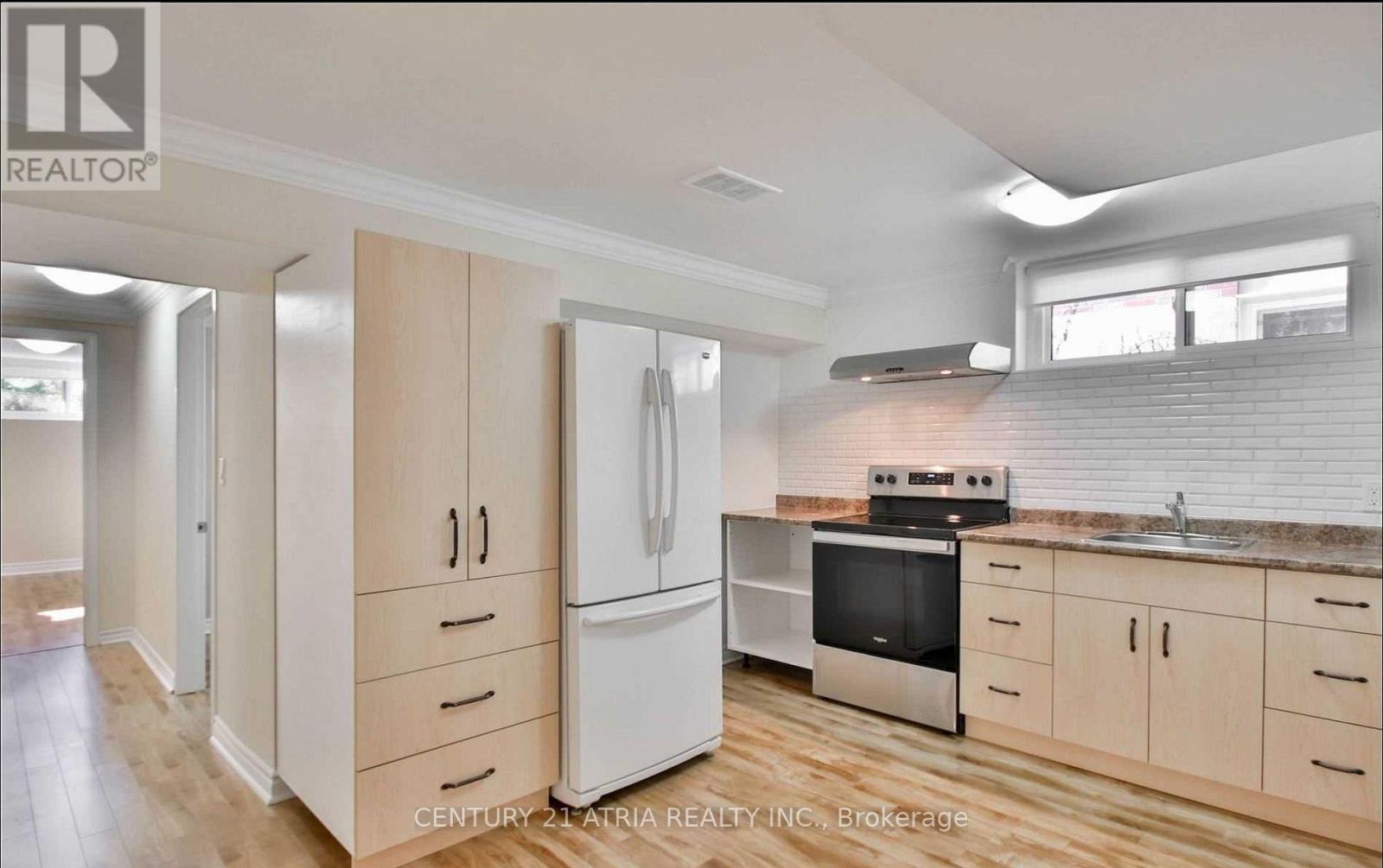 243 Harrygan Crescent, Richmond Hill, Ontario  L4C 4J2 - Photo 14 - N12681444