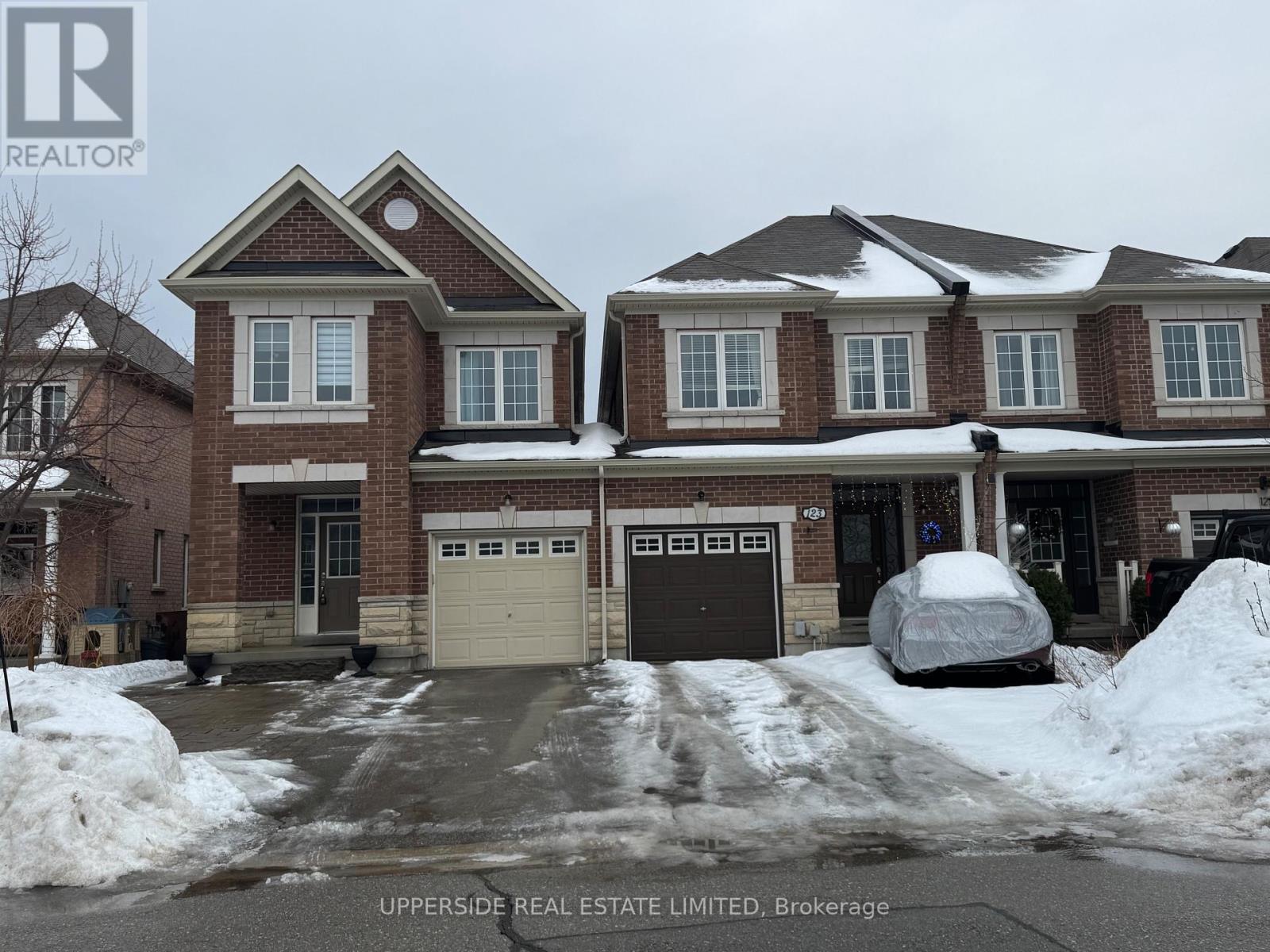 125 Walter Sinclair Court, Richmond Hill, Ontario  L4E 0X4 - Photo 3 - N12475872