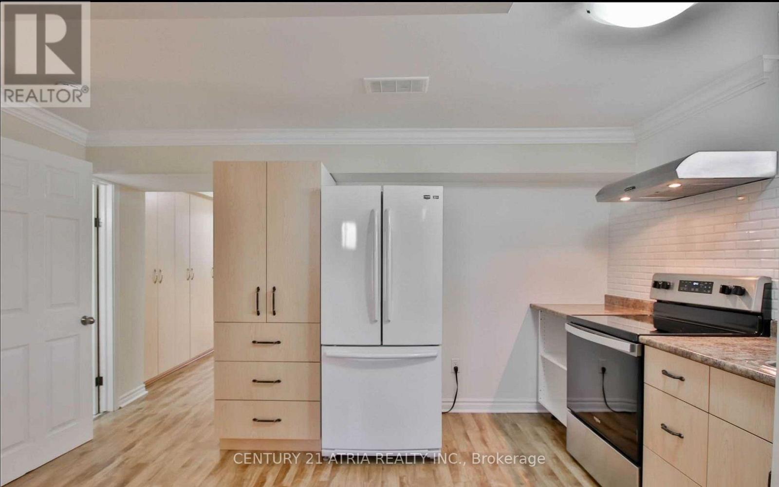 243 Harrygan Crescent, Richmond Hill, Ontario  L4C 4J2 - Photo 15 - N12681444