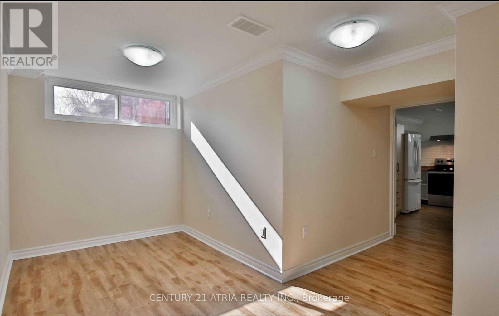 243 Harrygan Crescent, Richmond Hill, Ontario  L4C 4J2 - Photo 6 - N12681444