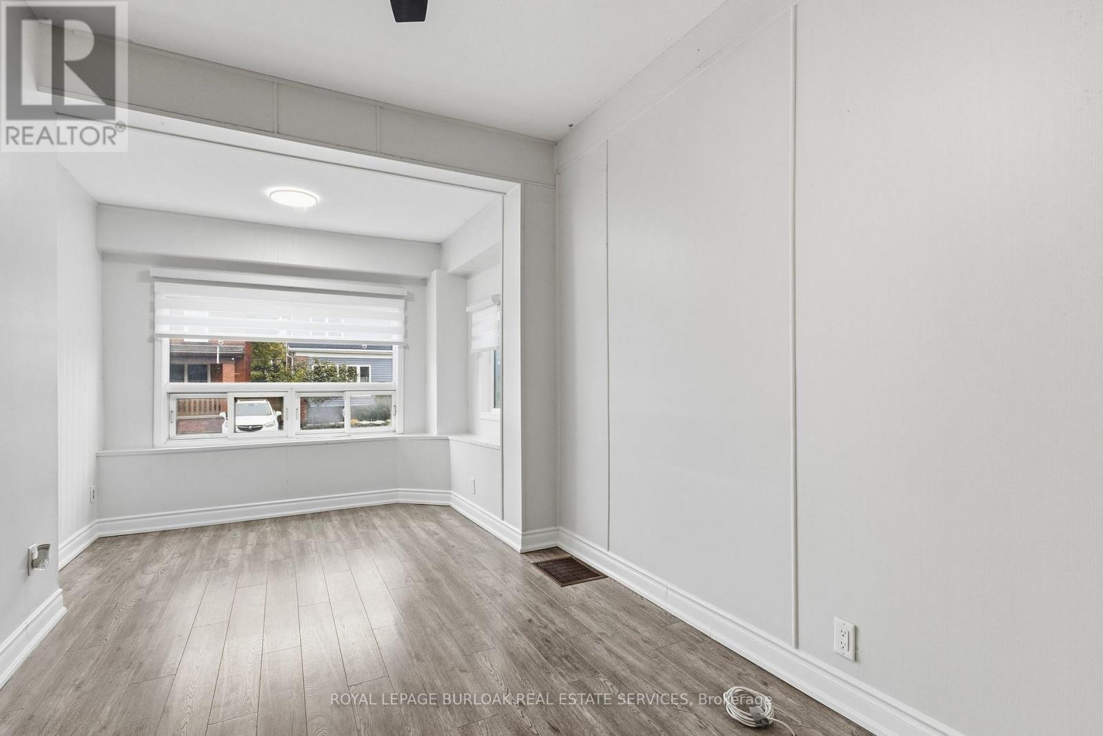 71 Glendale Avenue N, Hamilton, Ontario  L8L 7J6 - Photo 4 - X12556010